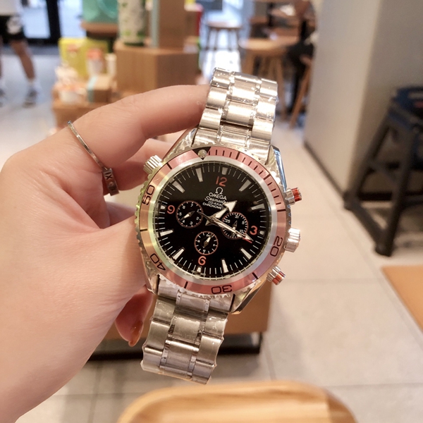 ブランド時計側面デザイン